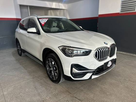 BMW X1 2.0 16V TURBO ACTIVEFLEX SDRIVE20I 4P AUTOMÁTICO BMW X1 2.0 16V TURBO ACTIVEFLEX SDRIVE20I 4P AUTOMÁTICO